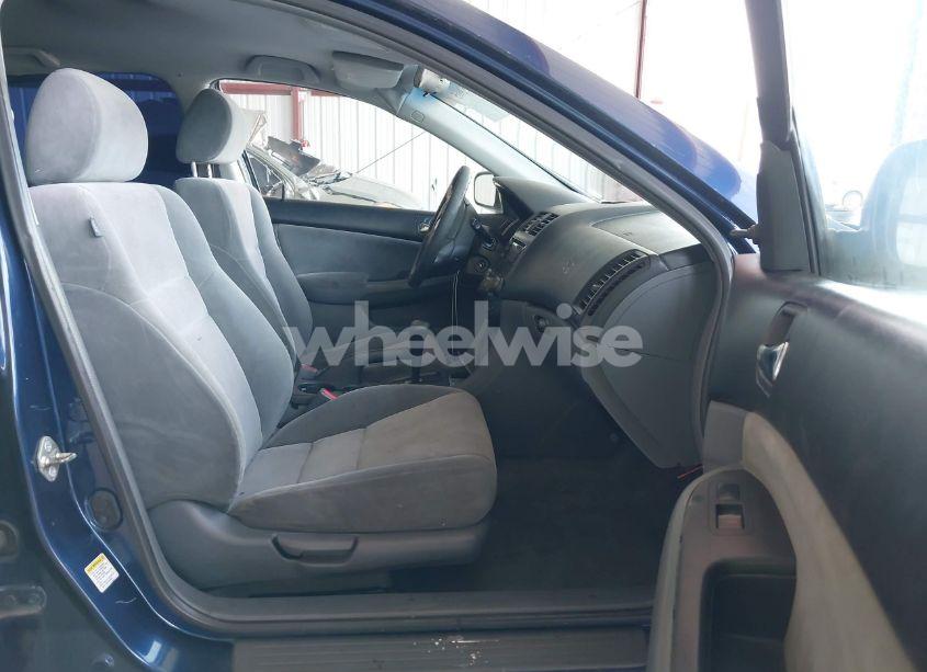 Photo 5 of 2005 Honda Accord 2.4 DX (VIN 1HGCM56115A090843)