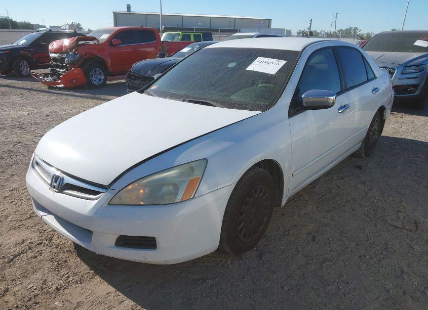 Photo 2 of 2007 Honda Accord 2.4 VP (VIN 1HGCM56117A088187)