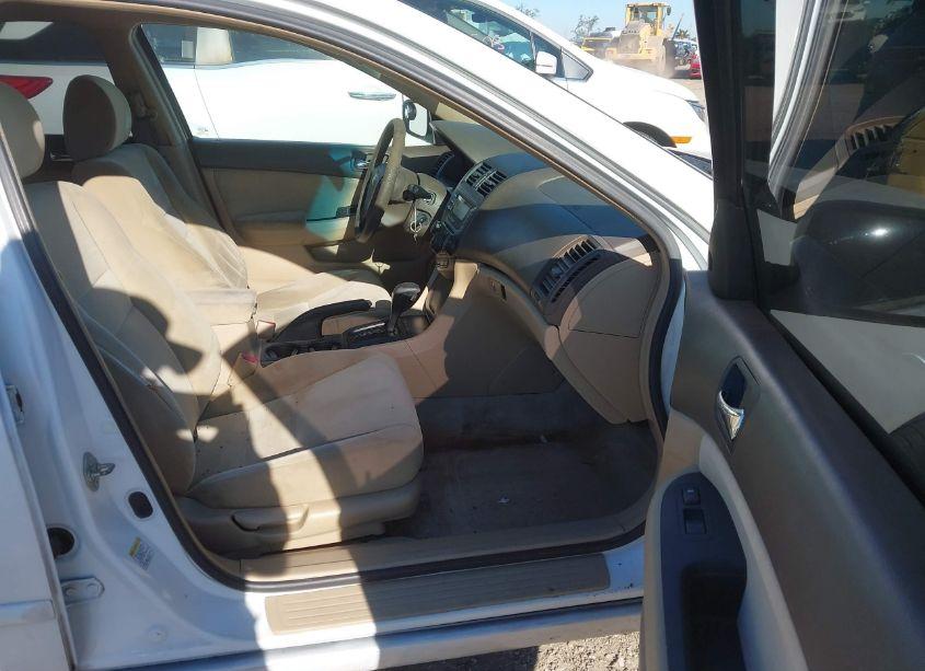Photo 5 of 2007 Honda Accord 2.4 VP (VIN 1HGCM56117A088187)