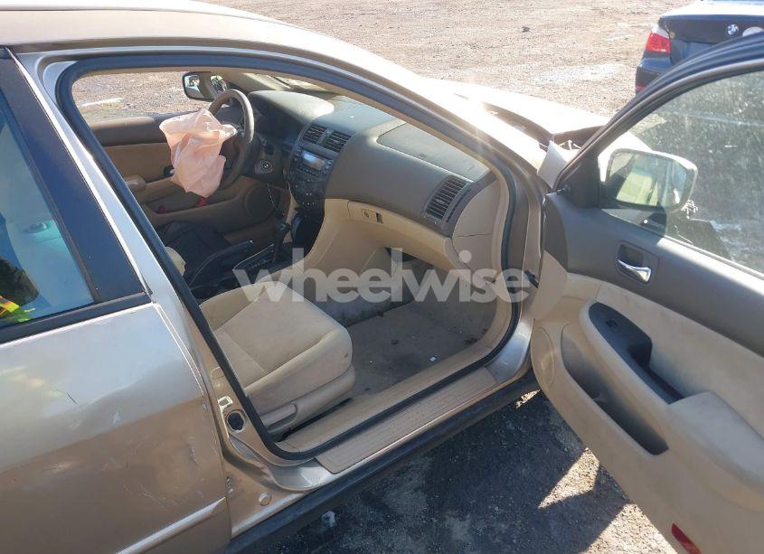 Photo 5 of 2004 Honda Accord 2.4 DX (VIN 1HGCM56124A123458)