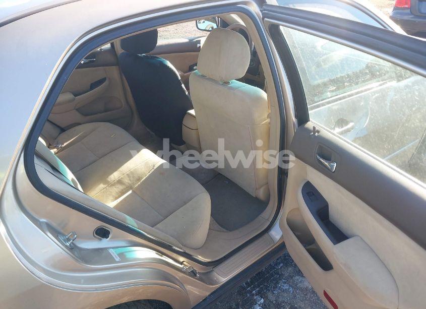 Photo 8 of 2004 Honda Accord 2.4 DX (VIN 1HGCM56124A123458)