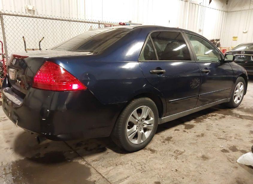 Photo 4 of 2007 Honda Accord 2.4 VP (VIN 1HGCM56127A198021)