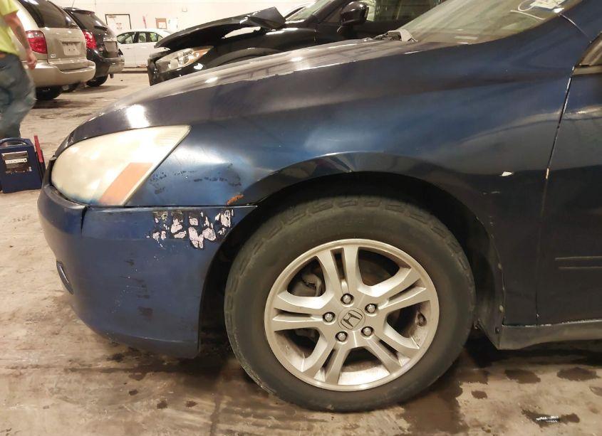 Photo 6 of 2007 Honda Accord 2.4 VP (VIN 1HGCM56127A198021)