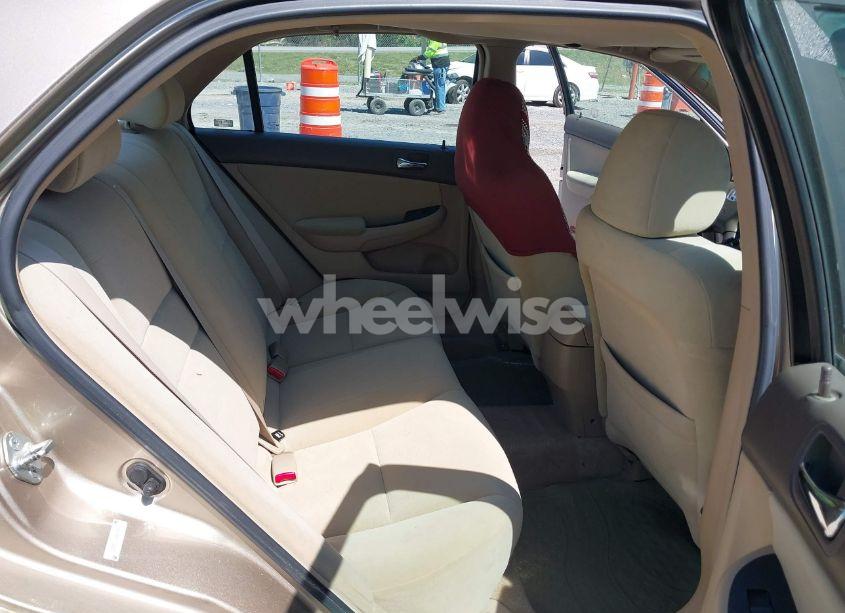 Photo 8 of 2006 Honda Accord 2.4 VP (VIN 1HGCM56146A032016)