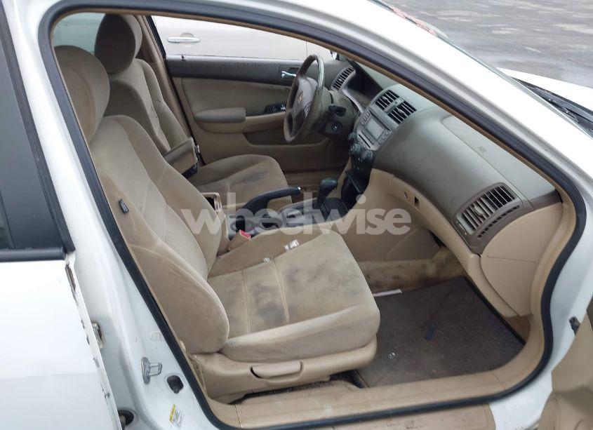 Photo 5 of 2007 Honda Accord 2.4 VP (VIN 1HGCM56147A074669)