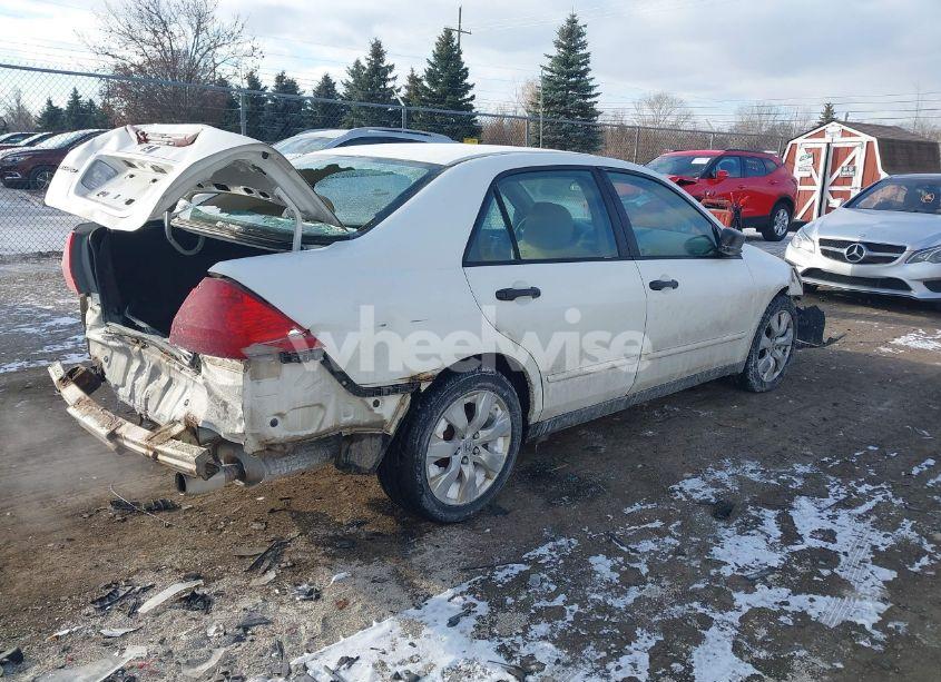 Photo 4 of 2006 Honda Accord 2.4 VP (VIN 1HGCM56156A025964)