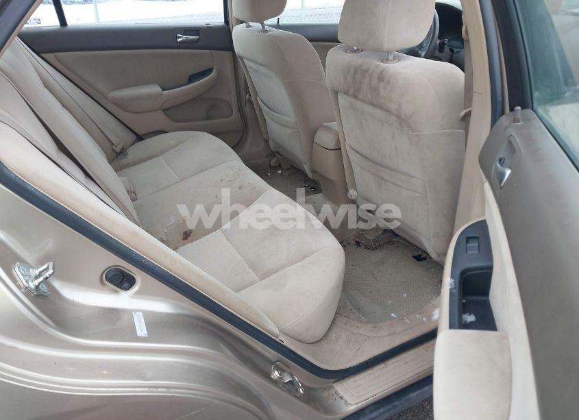 Photo 8 of 2005 Honda Accord 2.4 DX (VIN 1HGCM56165A124078)