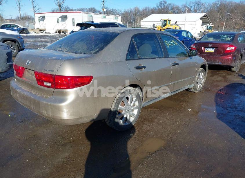 Photo 4 of 2005 Honda Accord 2.4 DX (VIN 1HGCM56165A179176)