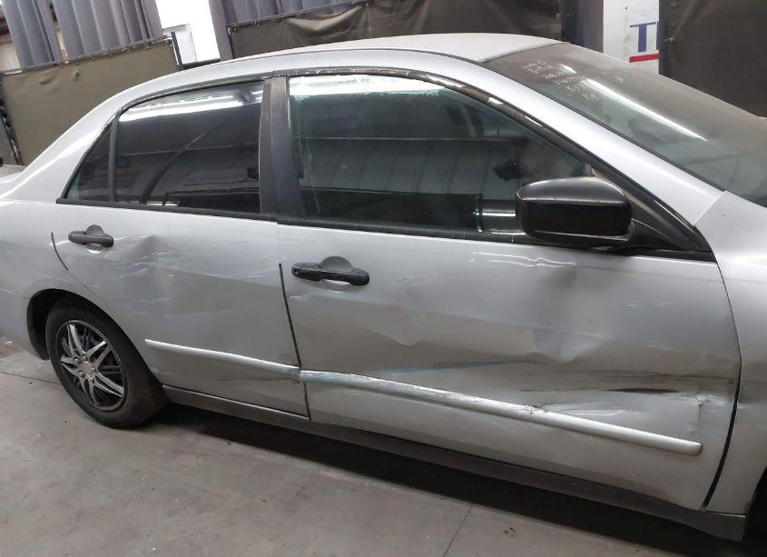 Photo 13 of 2004 Honda Accord 2.4 DX (VIN 1HGCM56174A099755)