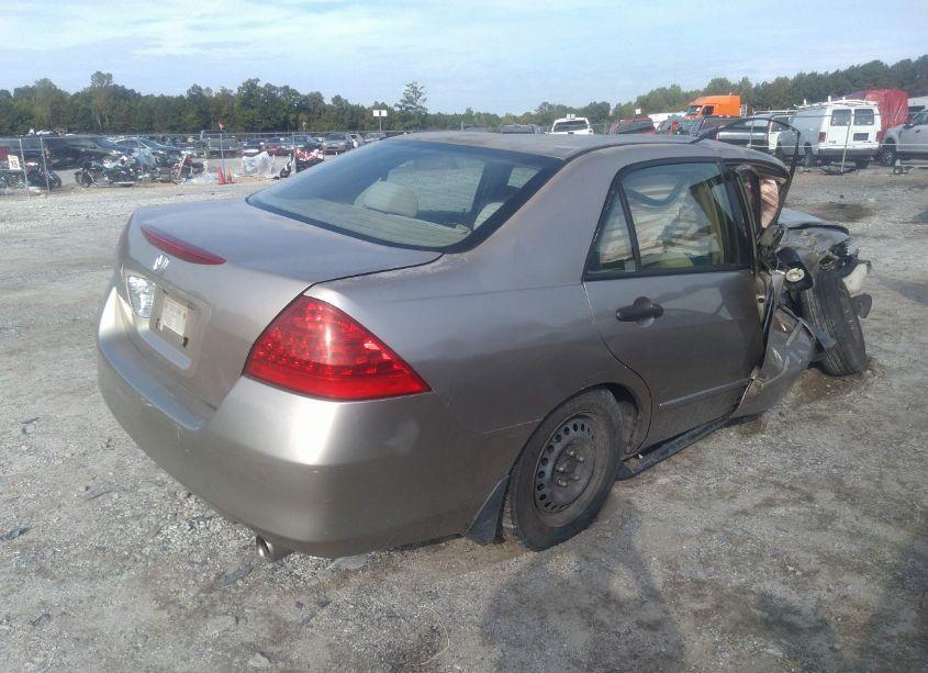 Photo 4 of 2006 Honda Accord 2.4 VP (VIN 1HGCM56176A069531)