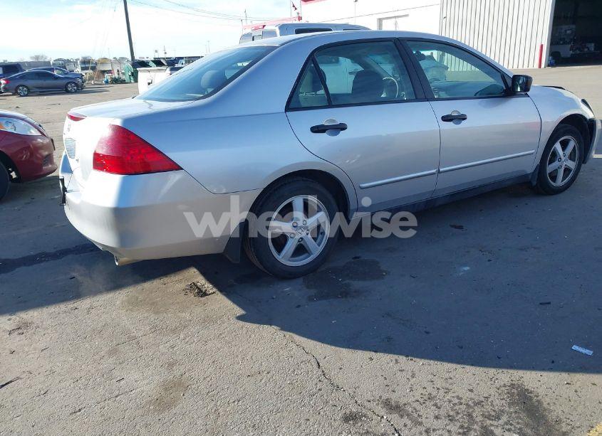 Photo 4 of 2006 Honda Accord 2.4 VP (VIN 1HGCM56176A075135)