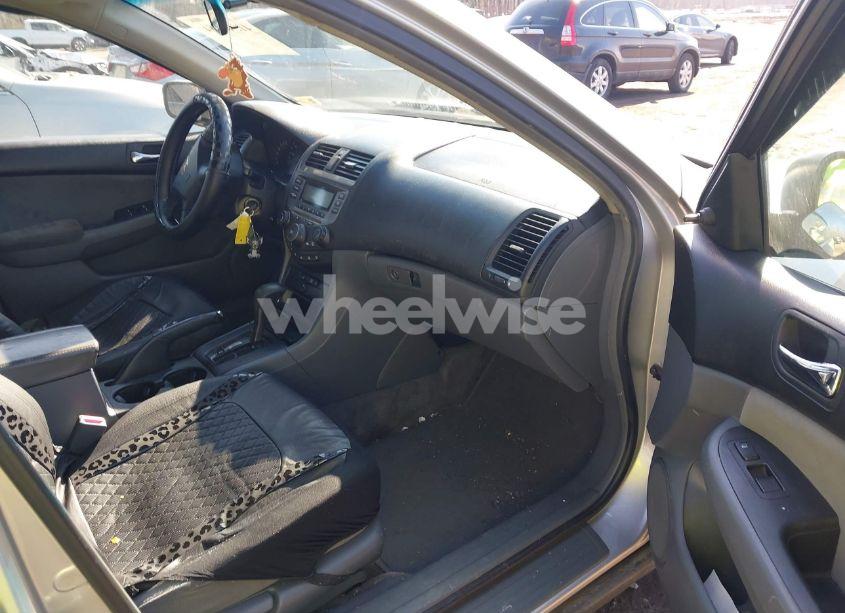 Photo 5 of 2007 Honda Accord 2.4 VP (VIN 1HGCM56177A016720)