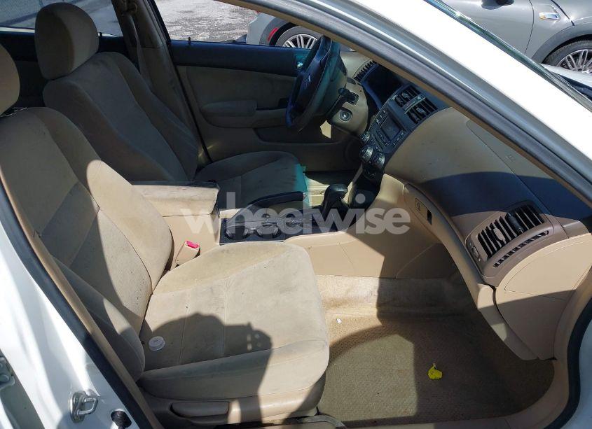 Photo 5 of 2007 Honda Accord 2.4 VP (VIN 1HGCM56197A023877)