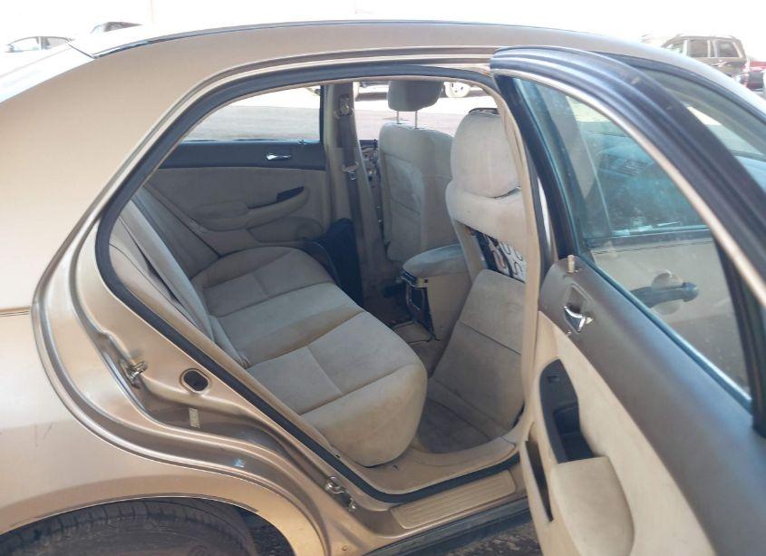 Photo 8 of 2005 Honda Accord 2.4 DX (VIN 1HGCM561X5A103637)