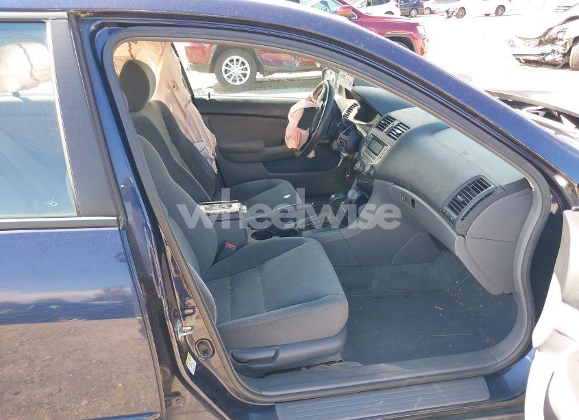 Photo 5 of 2007 Honda Accord 2.4 VP (VIN 1HGCM561X7A129481)