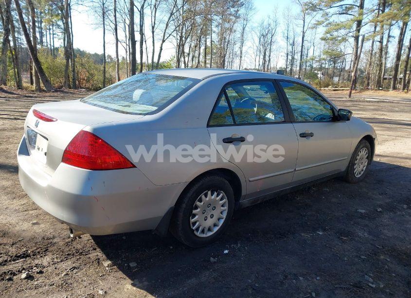 Photo 4 of 2007 Honda Accord 2.4 VP (VIN 1HGCM561X7A132882)