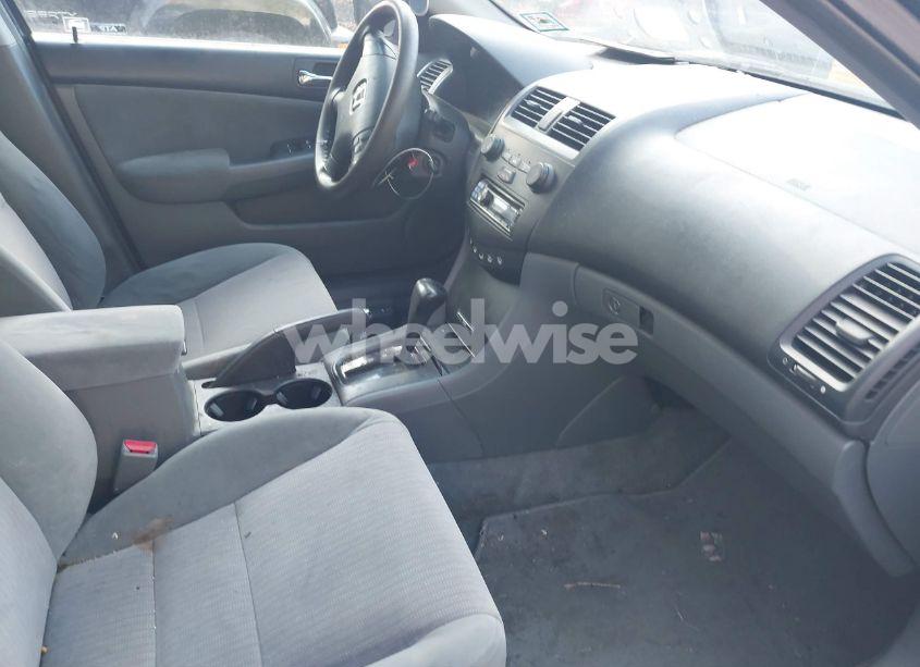 Photo 5 of 2003 Honda Accord 2.4 LX (VIN 1HGCM56303A113995)