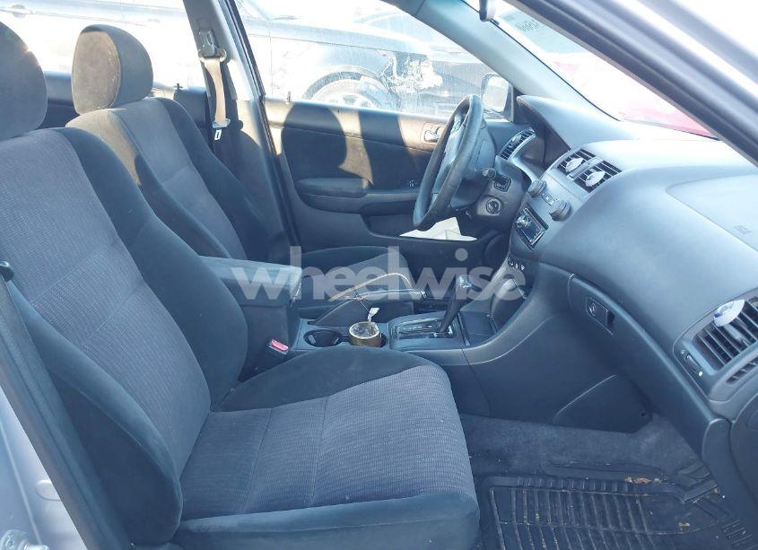 Photo 5 of 2004 Honda Accord 2.4 LX (VIN 1HGCM56304A032075)