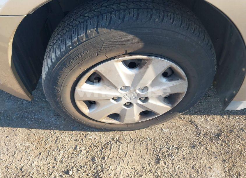 Photo 12 of 2004 Honda Accord 2.4 LX (VIN 1HGCM56304A088274)