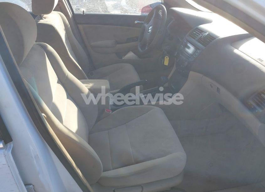 Photo 5 of 2004 Honda Accord 2.4 LX (VIN 1HGCM56304A125341)