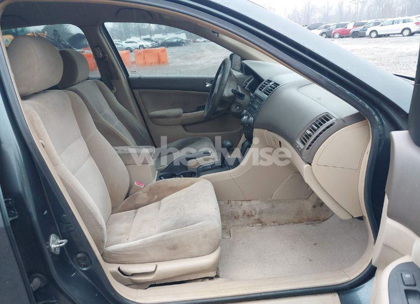 Photo 5 of 2004 Honda Accord 2.4 LX (VIN 1HGCM56304A132757)