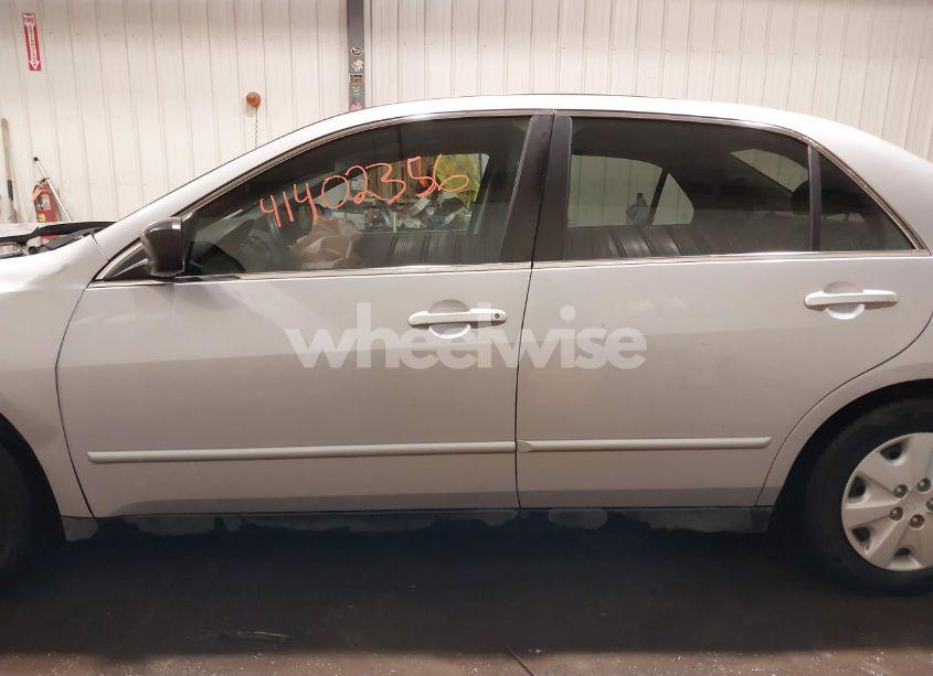 Photo 15 of 2004 Honda Accord 2.4 LX (VIN 1HGCM56304A148294)