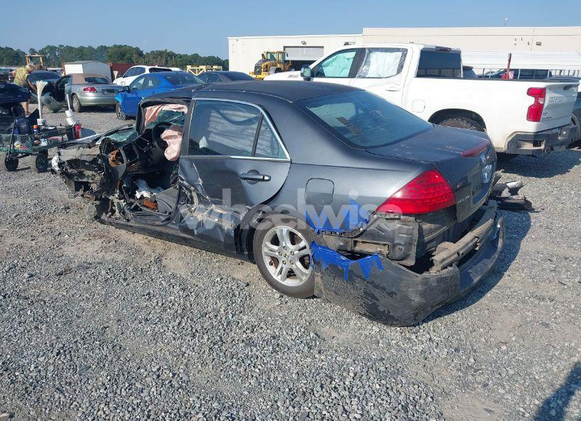 Photo 3 of 2006 Honda Accord 2.4 SE (VIN 1HGCM56306A011147)