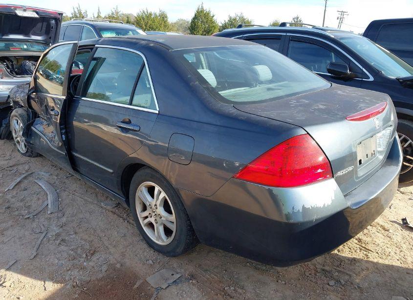 Photo 3 of 2006 Honda Accord 2.4 SE (VIN 1HGCM56306A029972)