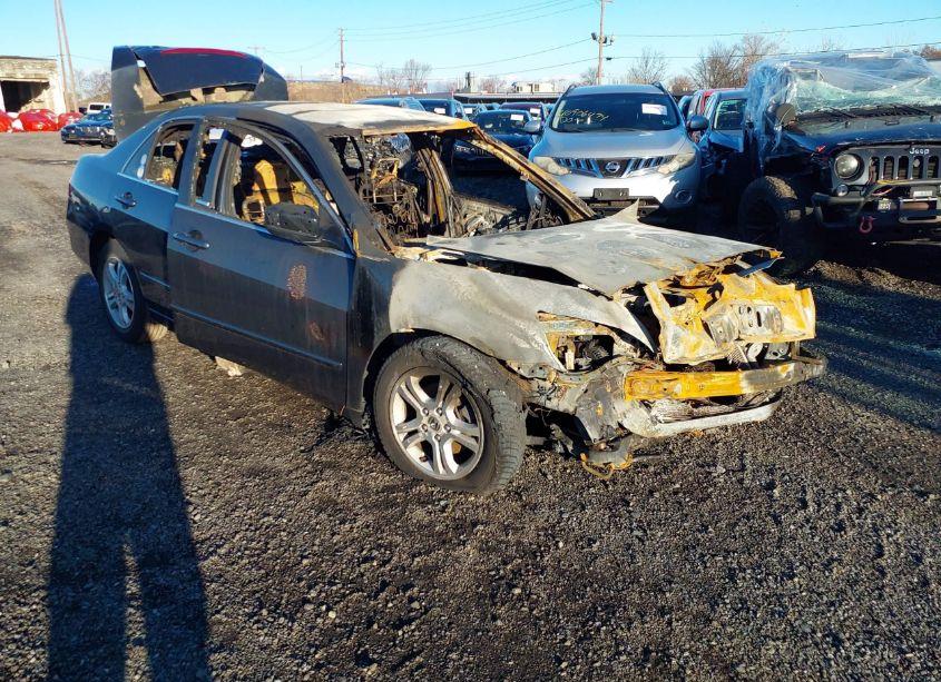 2006 Honda Accord 2.4 SE (VIN 1HGCM56306A057982) main photo