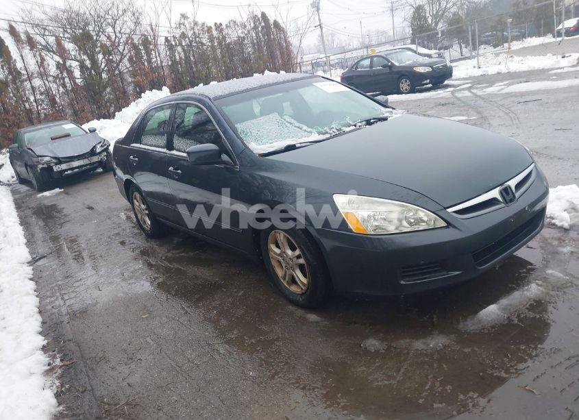 2007 Honda Accord 2.4 SE (VIN 1HGCM56307A024997) main photo