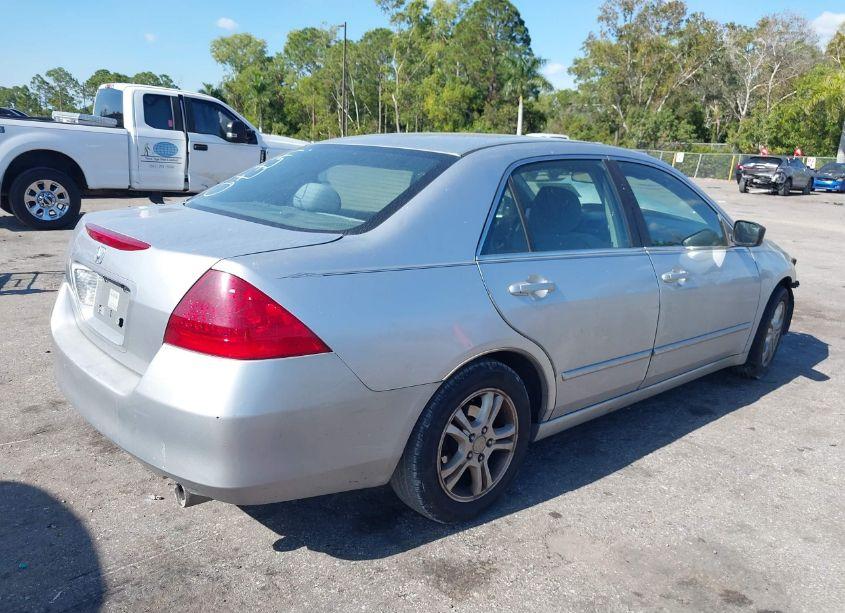 Photo 4 of 2007 Honda Accord 2.4 SE (VIN 1HGCM56307A104770)