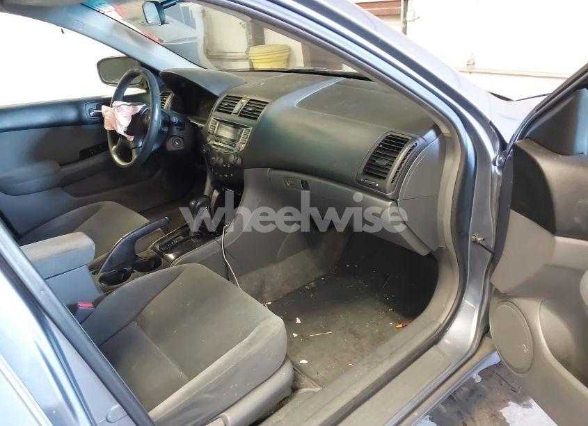 Photo 5 of 2007 Honda Accord 2.4 SE (VIN 1HGCM56307A155136)
