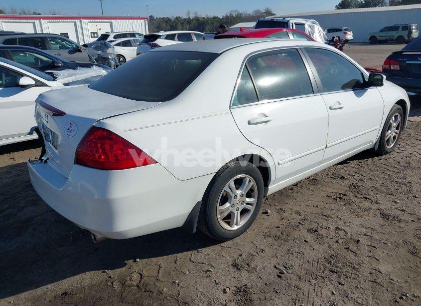 Photo 4 of 2007 Honda Accord 2.4 SE (VIN 1HGCM56307A209275)