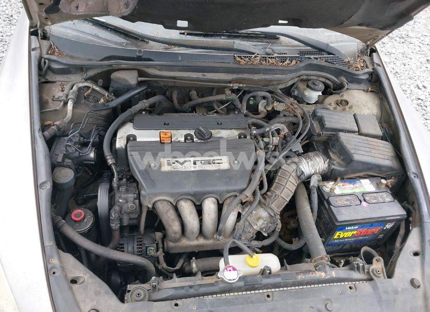 Photo 10 of 2003 Honda Accord 2.4 LX (VIN 1HGCM56313A040197)