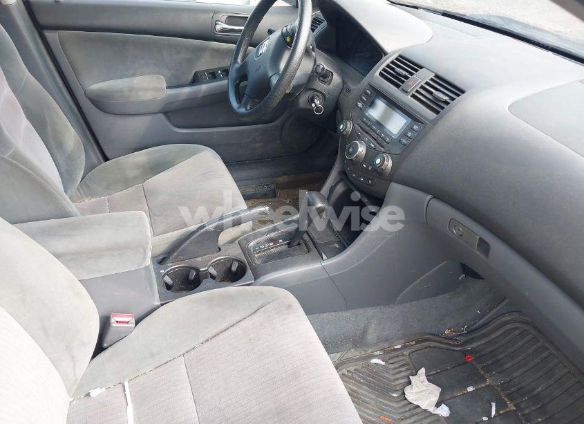 Photo 5 of 2003 Honda Accord 2.4 LX (VIN 1HGCM56313A072843)