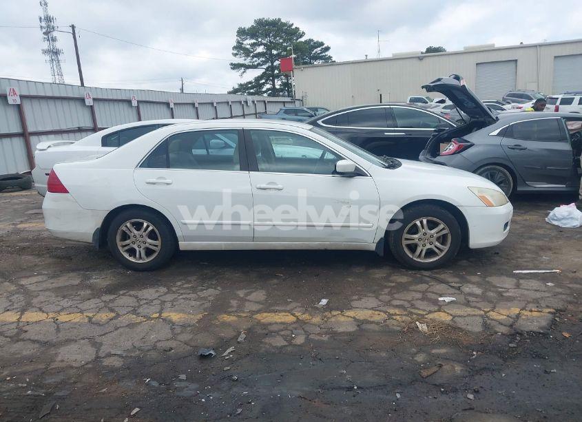 Photo 13 of 2006 Honda Accord 2.4 SE (VIN 1HGCM56316A006281)