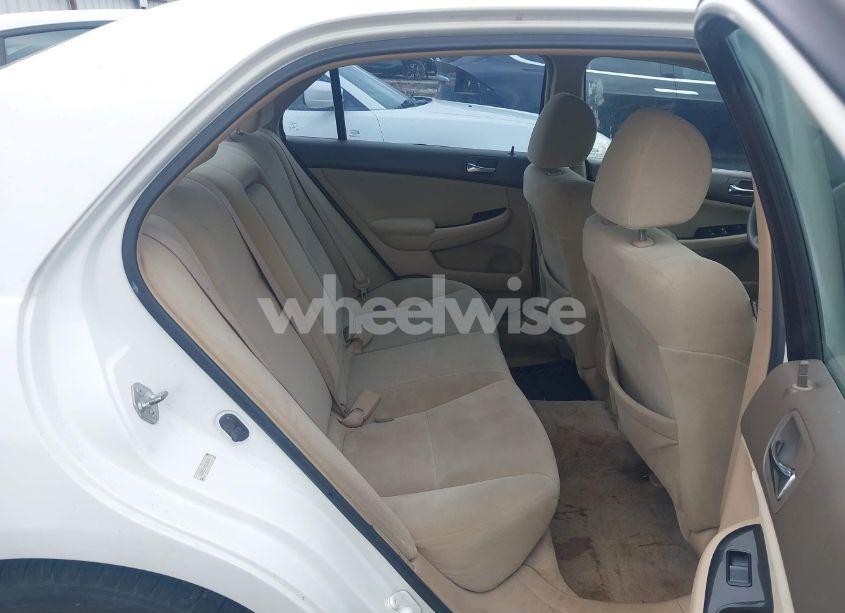 Photo 8 of 2006 Honda Accord 2.4 SE (VIN 1HGCM56316A006281)