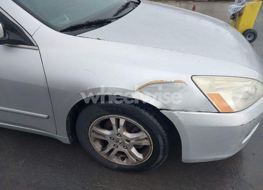 Photo 6 of 2006 Honda Accord 2.4 SE (VIN 1HGCM56316A022643)