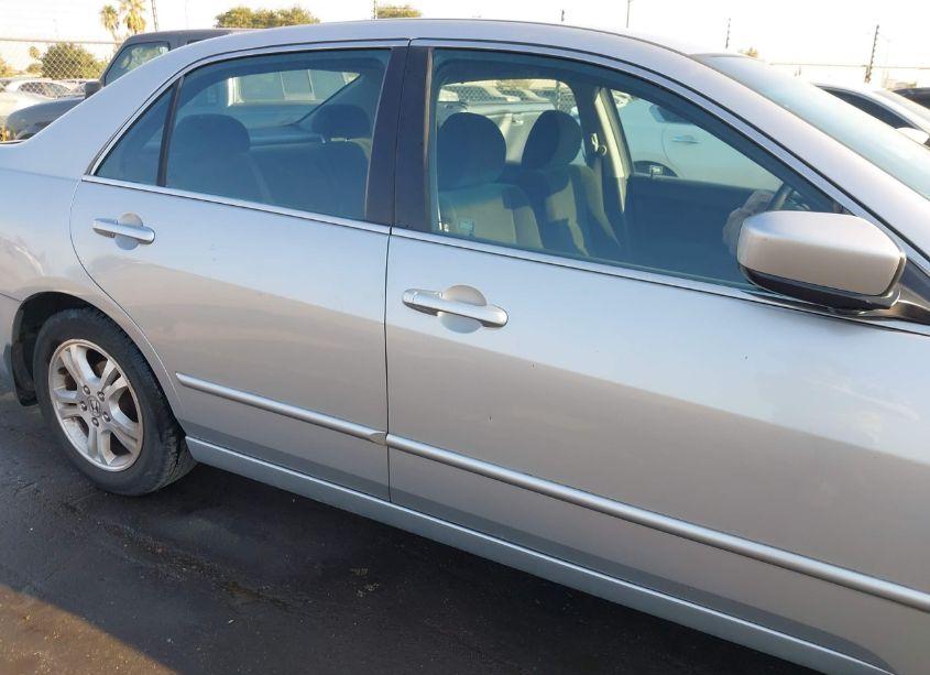 Photo 20 of 2006 Honda Accord 2.4 SE (VIN 1HGCM56316A033920)