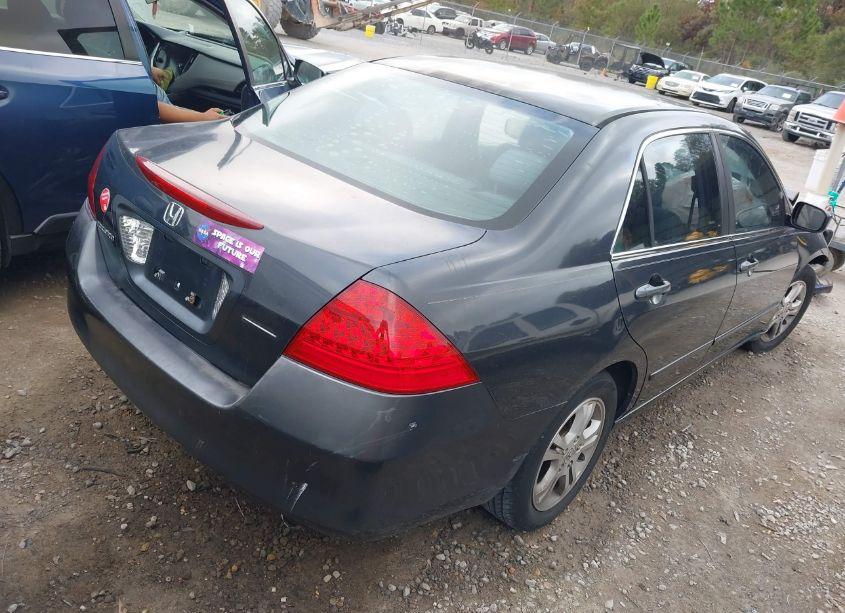 Photo 4 of 2006 Honda Accord 2.4 SE (VIN 1HGCM56316A053052)