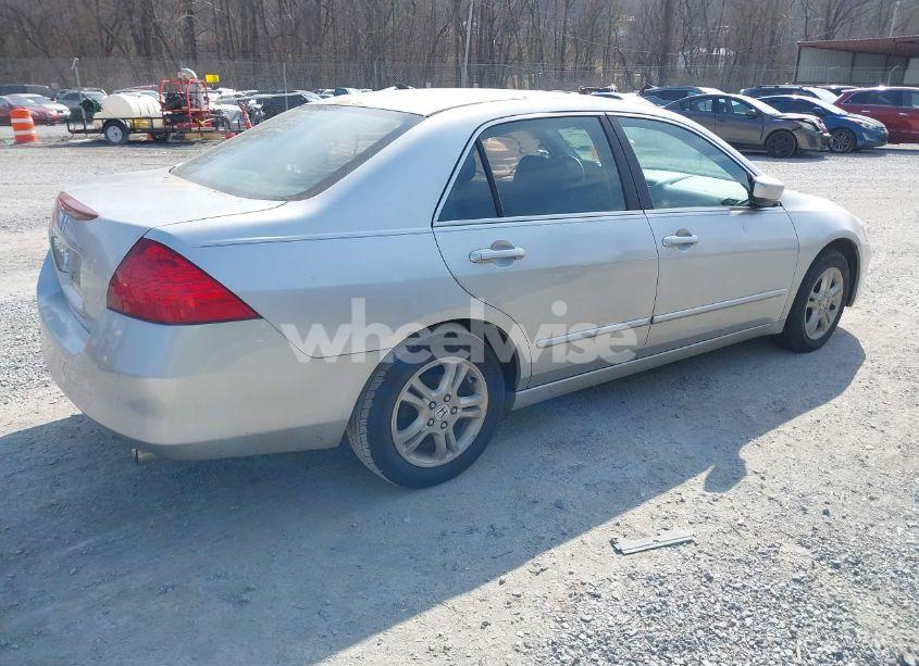 Photo 4 of 2006 Honda Accord 2.4 SE (VIN 1HGCM56316A128901)