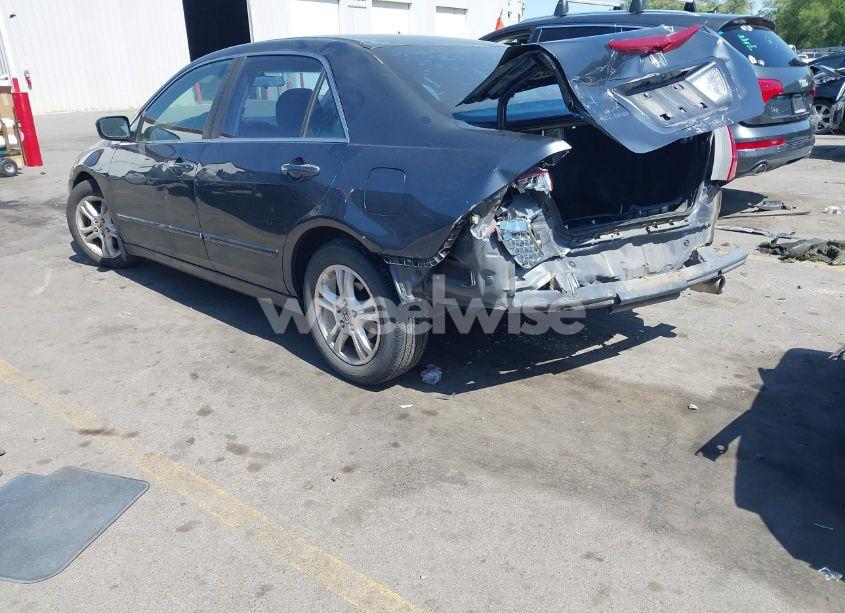 Photo 3 of 2006 Honda Accord 2.4 SE (VIN 1HGCM56316A128946)