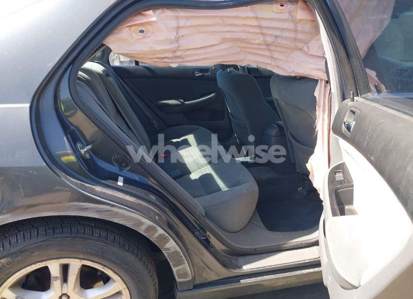 Photo 8 of 2006 Honda Accord 2.4 SE (VIN 1HGCM56316A128946)