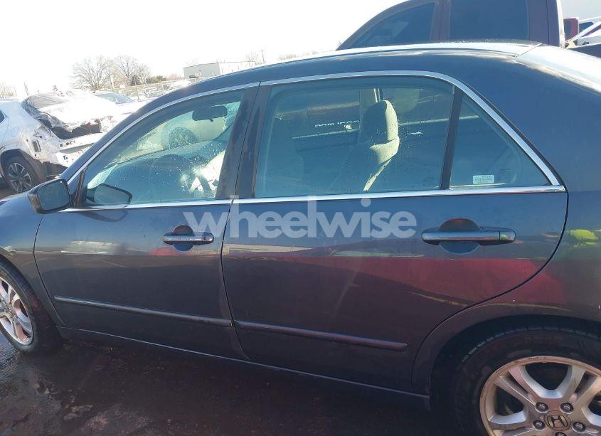 Photo 15 of 2006 Honda Accord 2.4 SE (VIN 1HGCM56316A160179)