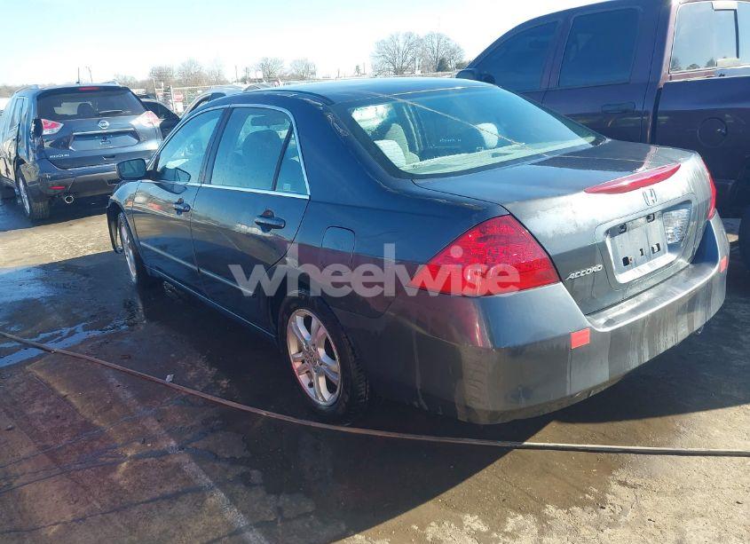 Photo 3 of 2006 Honda Accord 2.4 SE (VIN 1HGCM56316A160179)