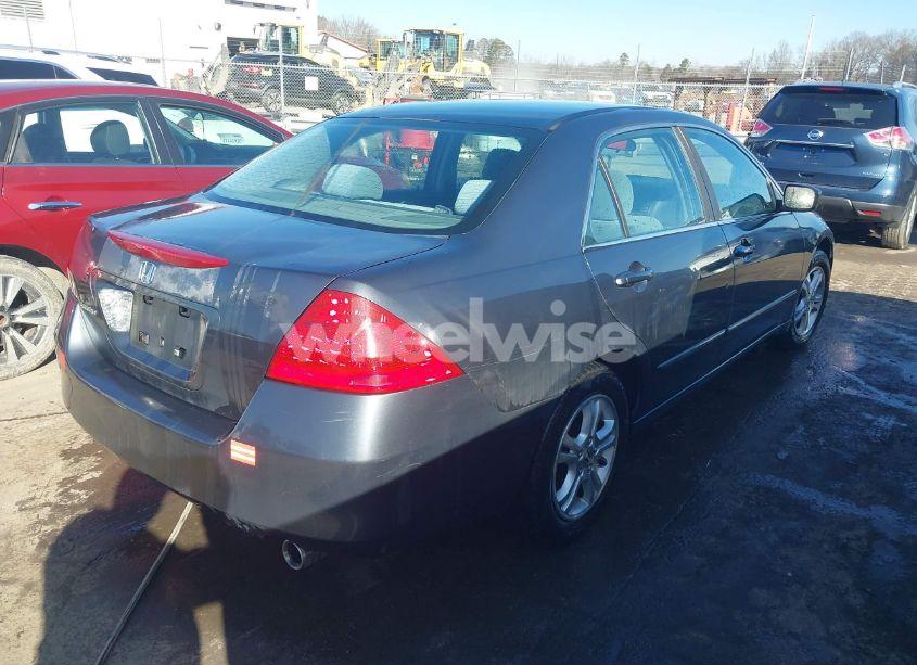 Photo 4 of 2006 Honda Accord 2.4 SE (VIN 1HGCM56316A160179)