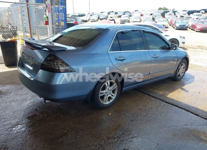 Photo 4 of 2007 Honda Accord 2.4 SE (VIN 1HGCM56317A022742)