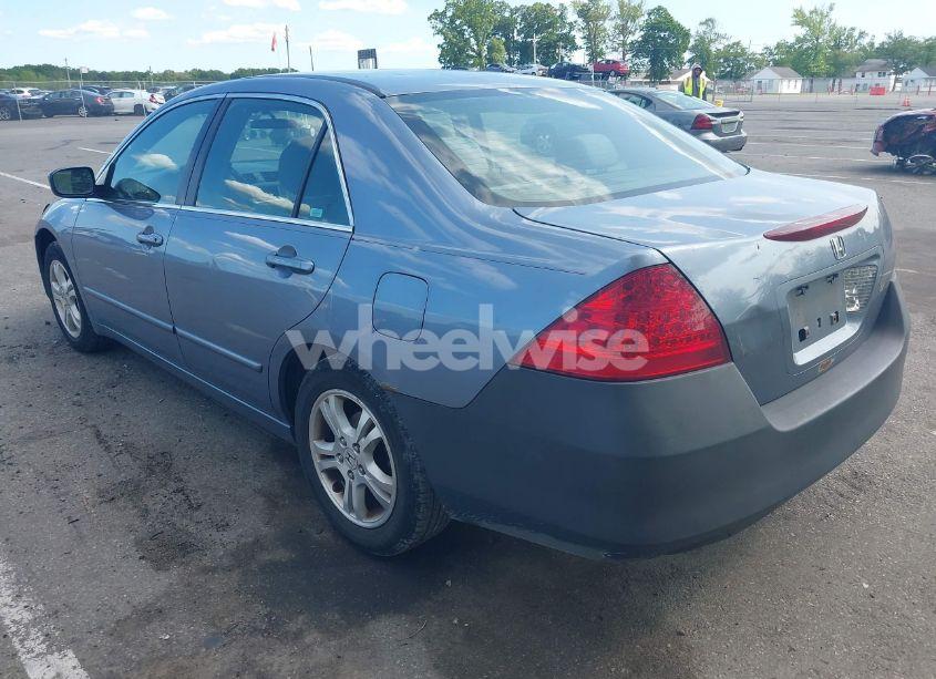 Photo 3 of 2007 Honda Accord 2.4 SE (VIN 1HGCM56317A128589)