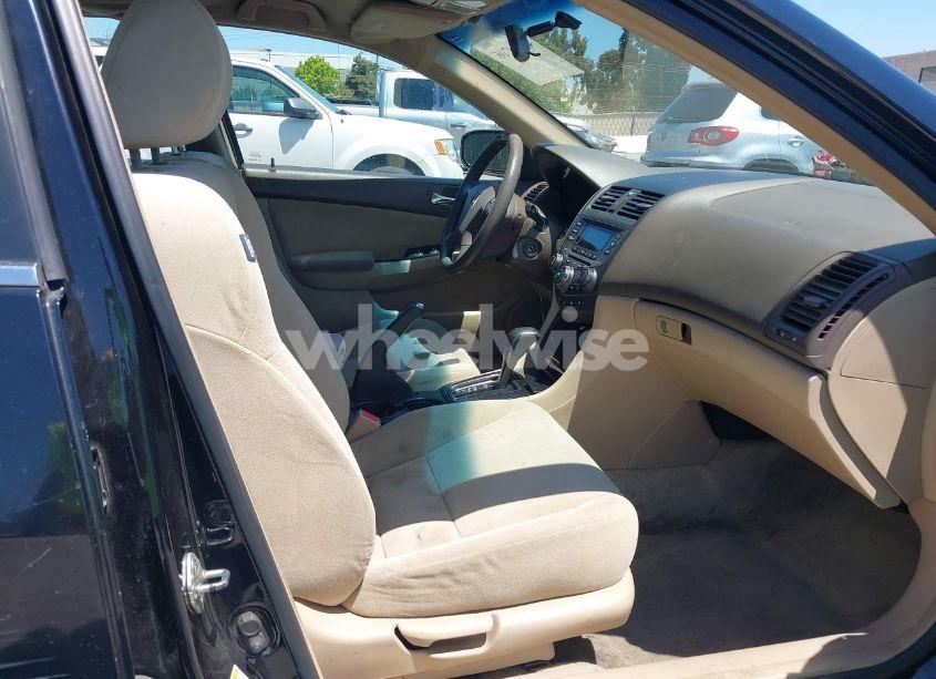 Photo 5 of 2007 Honda Accord 2.4 SE (VIN 1HGCM56317A138913)