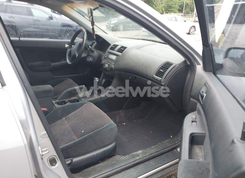 Photo 5 of 2003 Honda Accord 2.4 LX (VIN 1HGCM56323A049698)